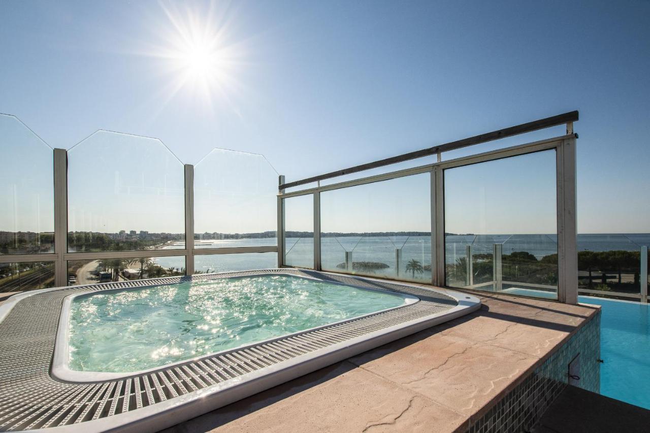 Le Palais Napoleon Appartement Golfe-Juan Buitenkant foto