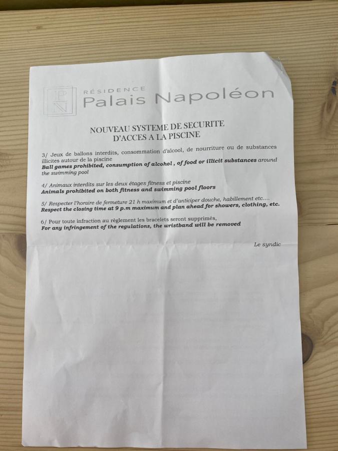 Le Palais Napoleon Appartement Golfe-Juan Buitenkant foto