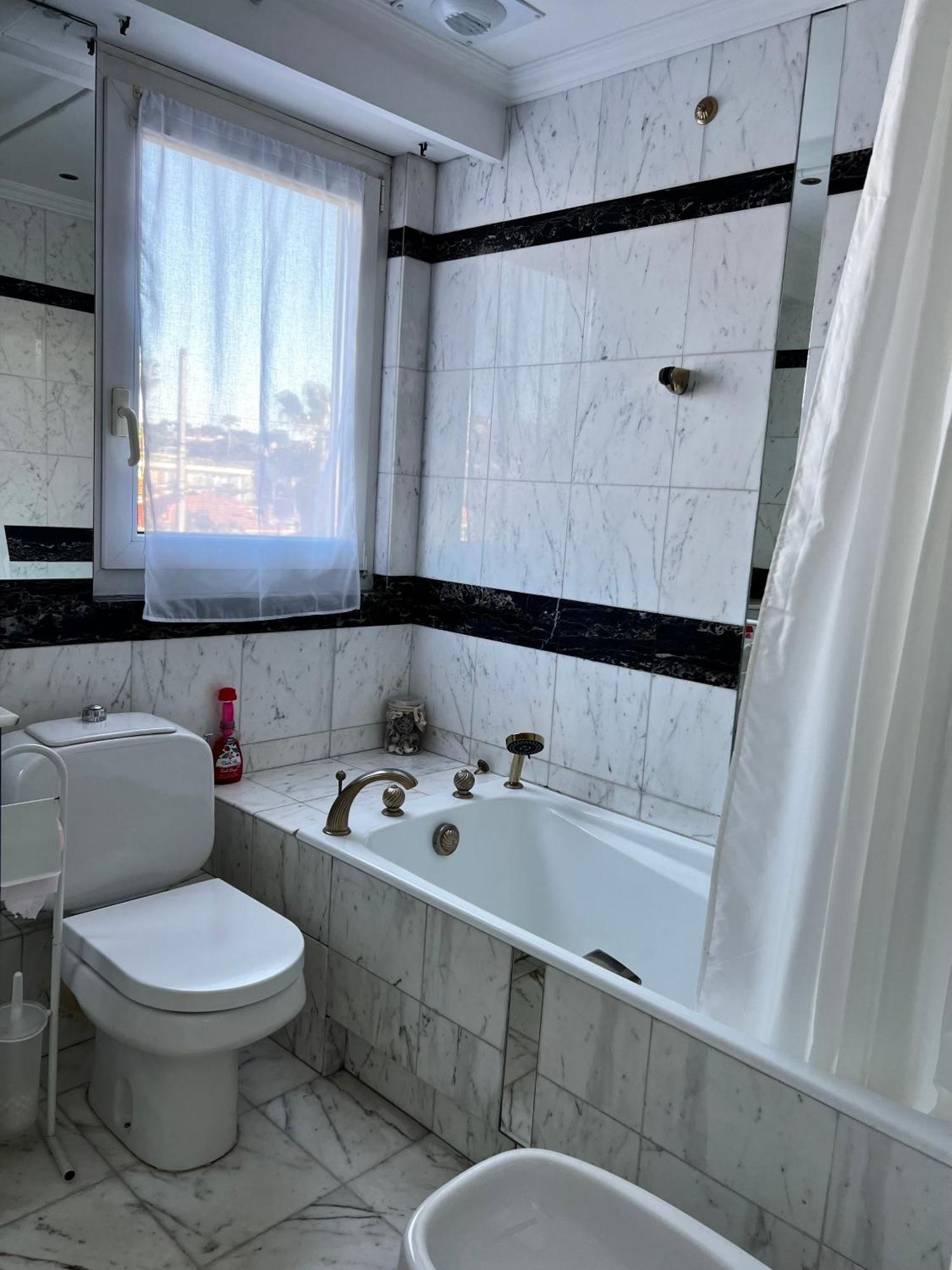 Le Palais Napoleon Appartement Golfe-Juan Buitenkant foto