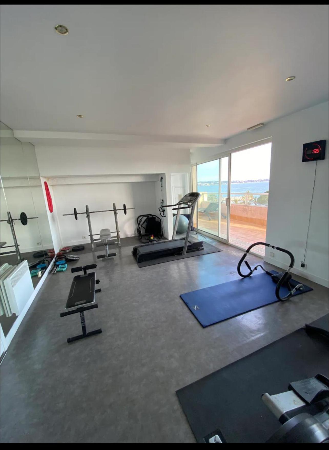 Le Palais Napoleon Appartement Golfe-Juan Buitenkant foto